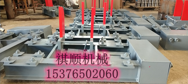 点击打开原图 卧 闸005