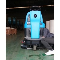 物业大型地下停车场常见驾驶式洗地机