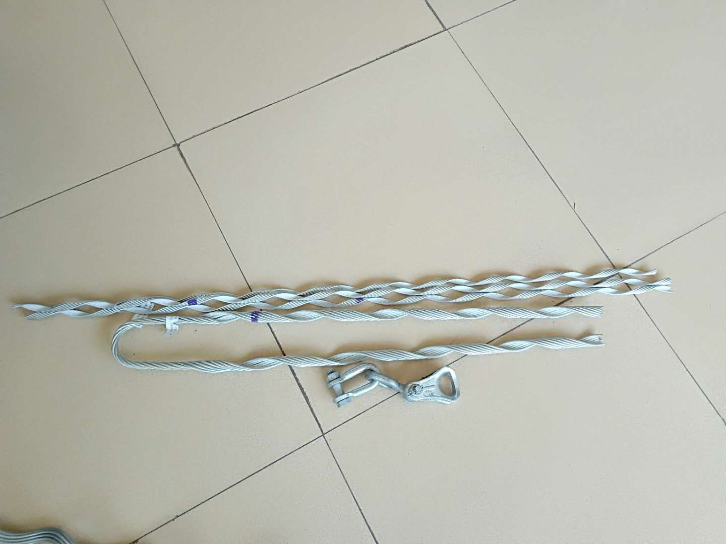 厂家专业生产出口型预绞式光缆金具 预绞式耐张线夹 悬垂线夹